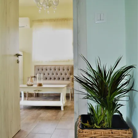 Anelia Boutique & Apartmanhotel 4*