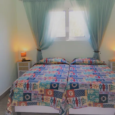 Apartmanhotel Anelia Boutique & 4*