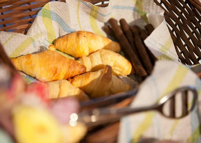 Anelia Boutique & فاليراكي