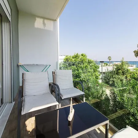 מלון דירות Anelia Boutique & פליראקי