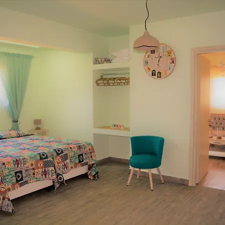 Anelia Boutique & מלון דירות 4*