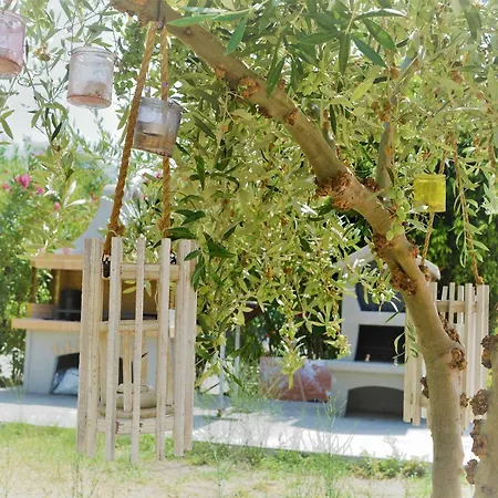 公寓式酒店 亚尼利亚精品公寓酒店 法里拉基